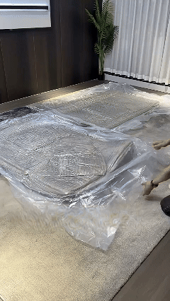Sharpei Compressed SofaOpen the package and wait for a few seconds to complete the packaging